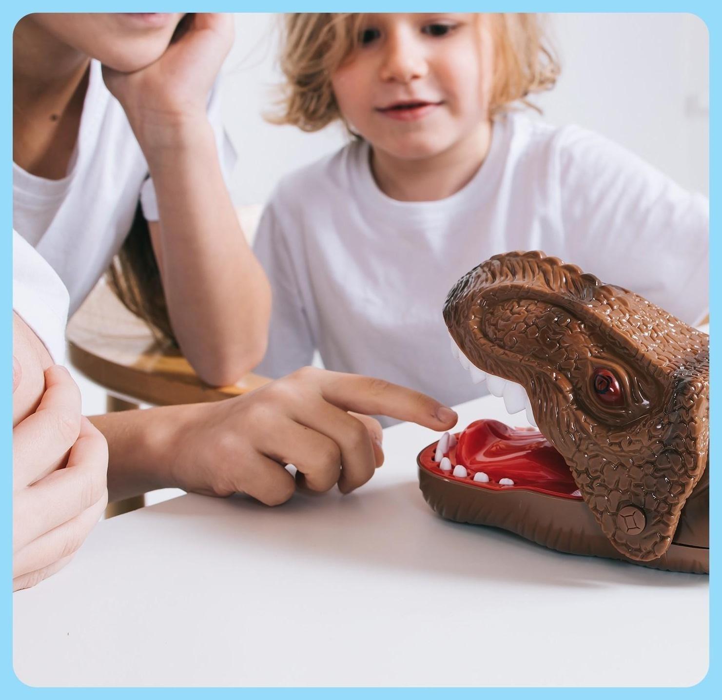 Настольная игра «Дино-цап!»