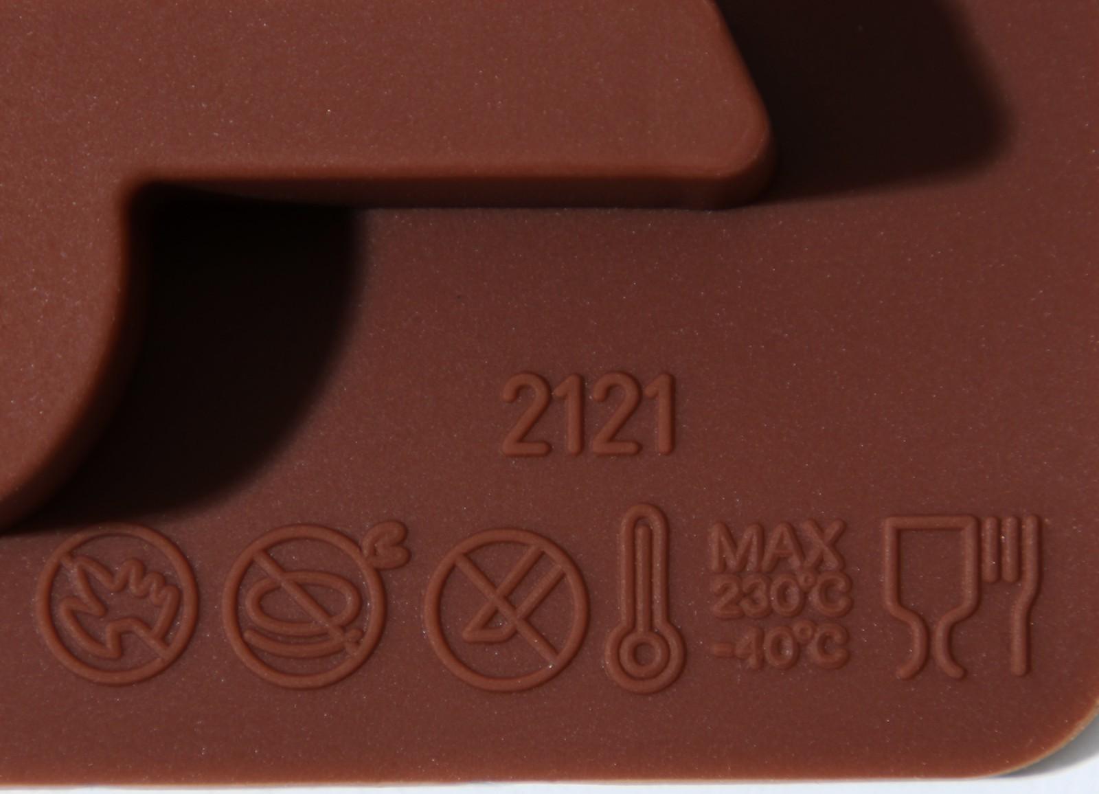 Форма для льда и кондитерских украшений Доляна «Ноты», 19,5×12×1 см, силикон, 15 ячеек, цвет шоколадный