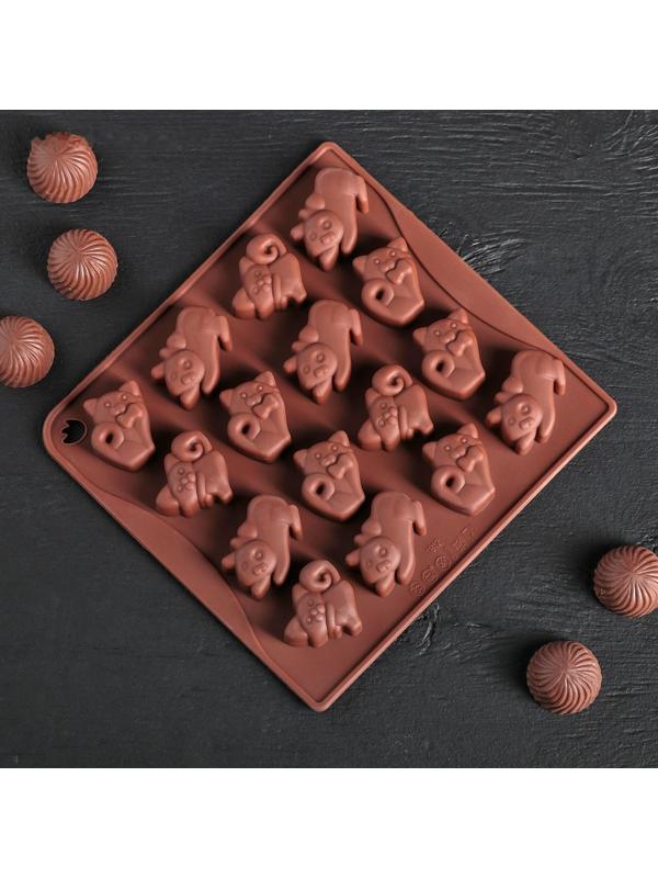 Форма для льда и кондитерских украшений Доляна «Кошки», 18×17×2 см, силикон, 16 ячеек, цвет шоколадный