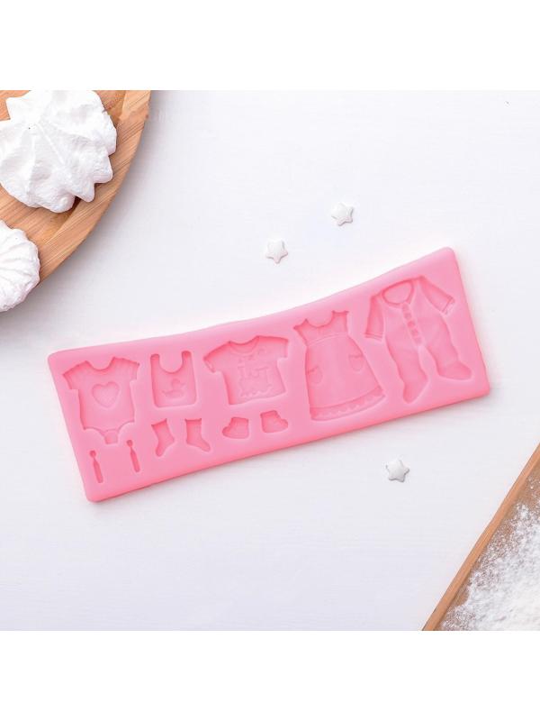 Молд силиконовый «Одежда для ребёночка», 17×6,3 см, цвет МИКС