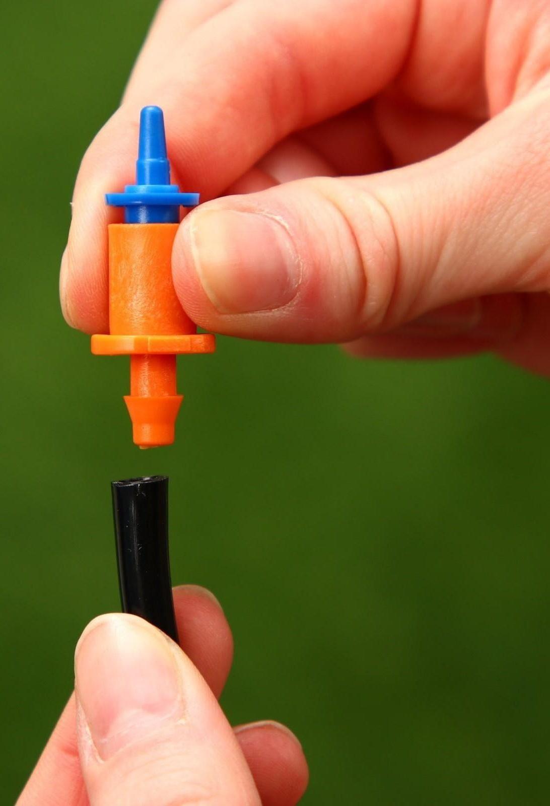 Форсунки для капельного полива, разбрызгивающая / 100 шт.