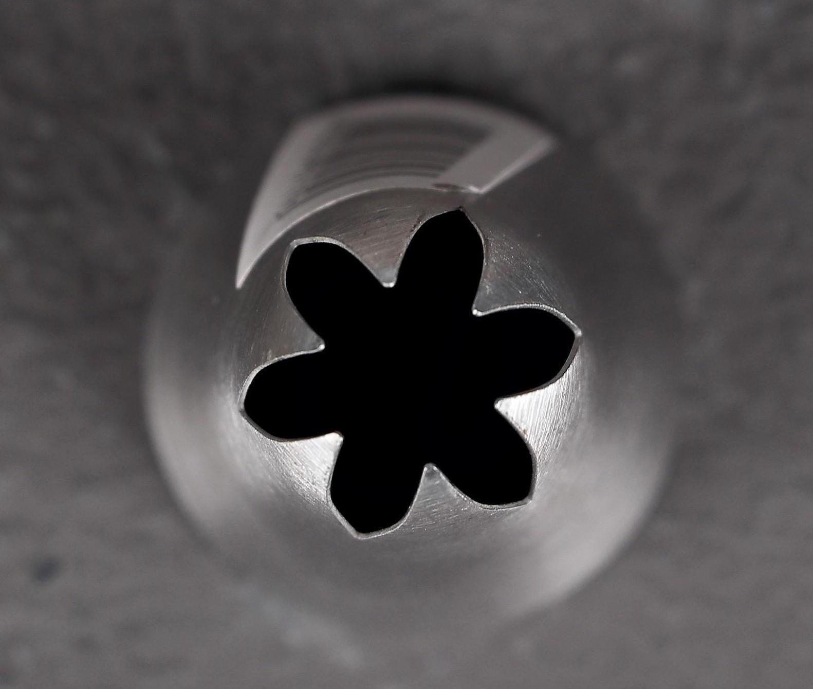 Насадка кондитерская «Закрытая звезда», d=3 см, выход 0,8 см, нержавеющая сталь