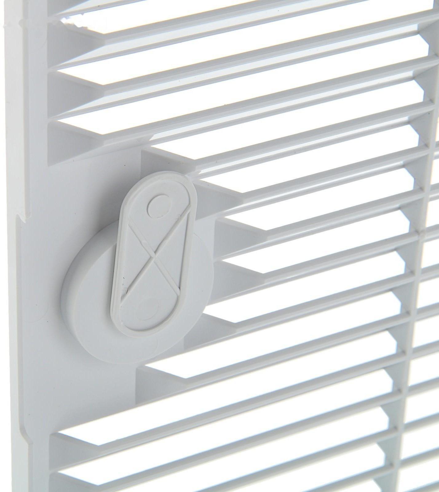 Люк ревизионный ERA 2030 ДФ, 200х300 мм, с вентиляционной решеткой