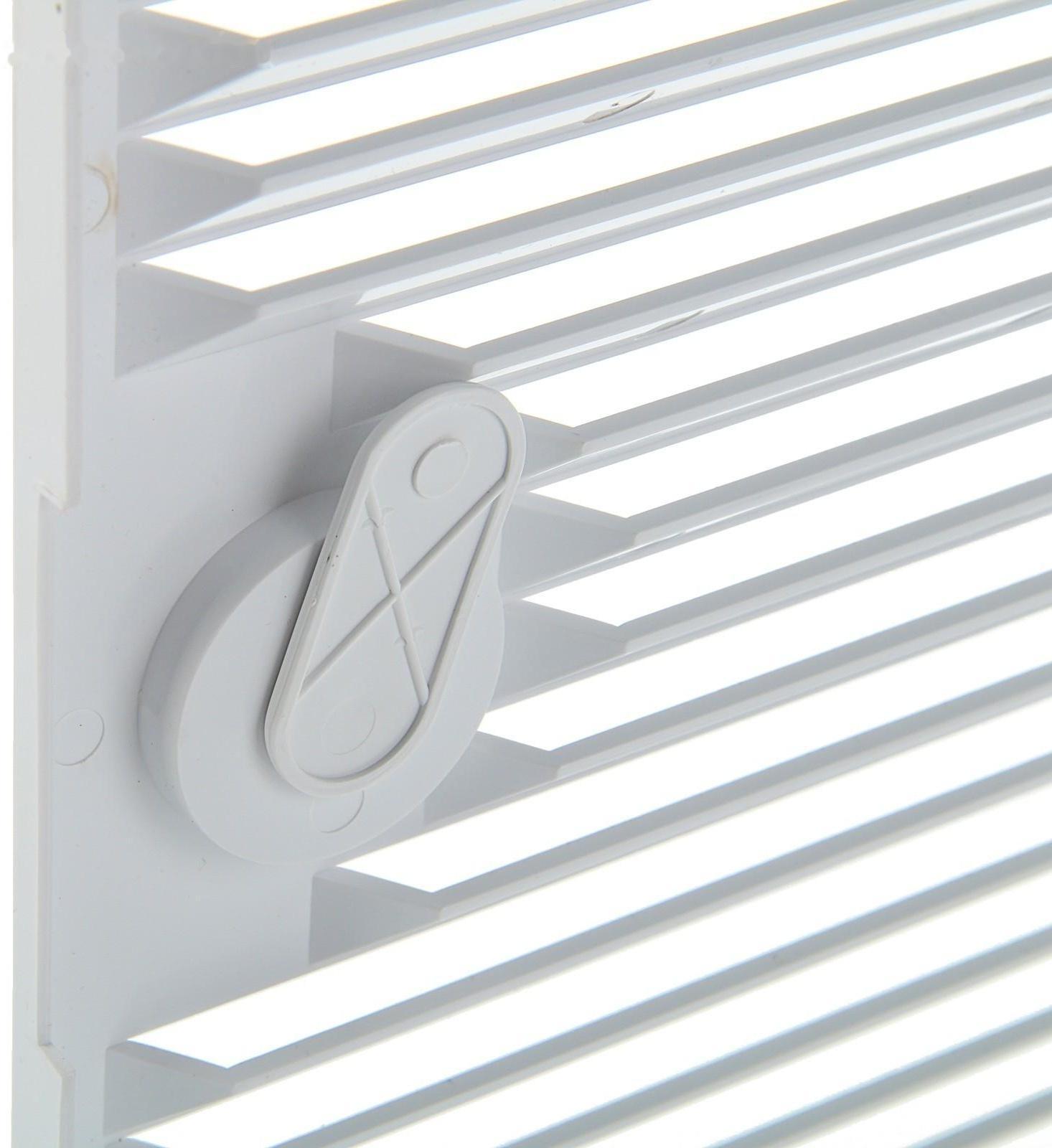 Люк ревизионный ERA 3030 ДФ, 300 х 300 мм, с вентиляционной решеткой