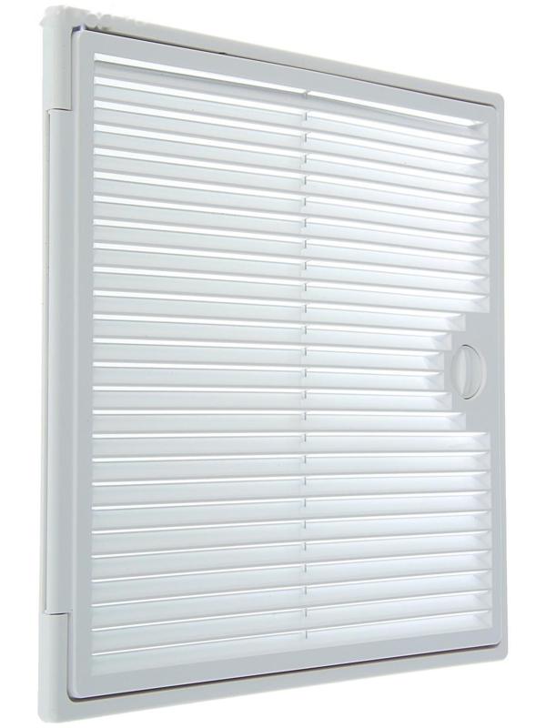 Люк ревизионный ERA 3030 ДФ, 300 х 300 мм, с вентиляционной решеткой