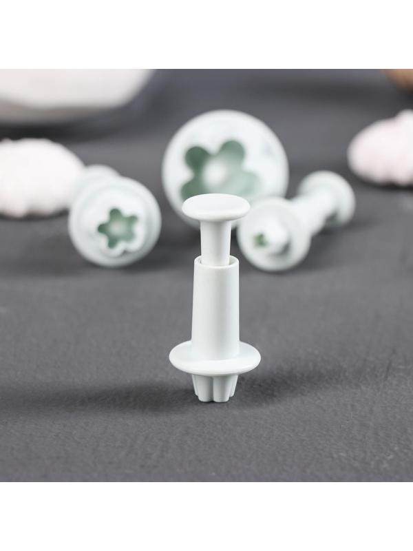 Набор плунжеров кондитерских Доляна «Ромашка», 4 шт: 3,3 см, 2,4 см, 2,1 см, 2 см