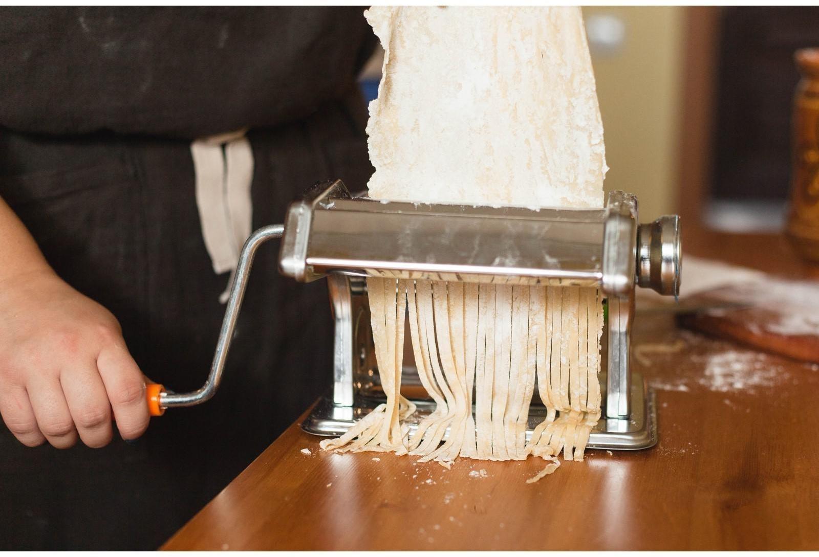 Лапшерезка с функцией раскатывания теста Доляна, 6 настроек толщины теста, ширина лапши 3 и 7 мм