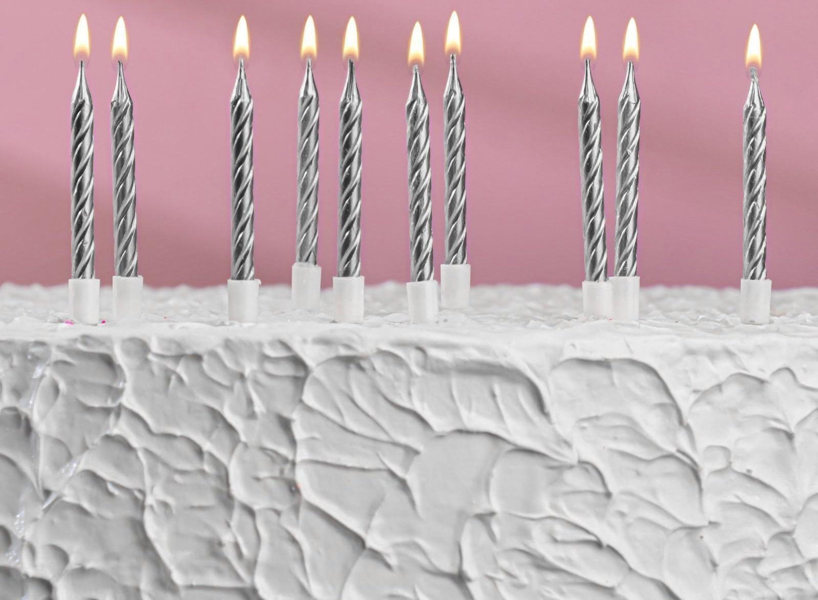 Свечи в торт 