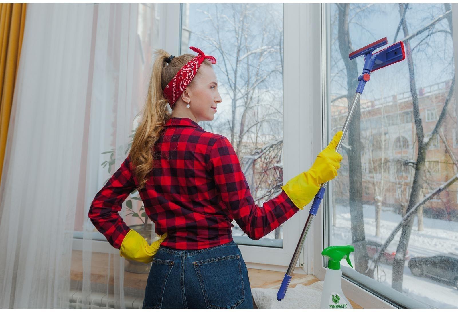 Окномойка с телескопической стальной ручкой и сгоном Доляна, 18×8×55(83) см, полиэстер