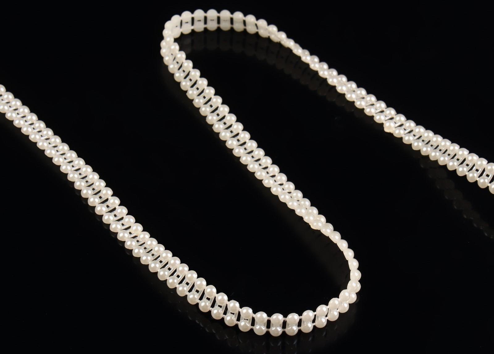 Жемчуг на нитях, плоский, 7 мм, 9 ± 1 м, цвет молочный