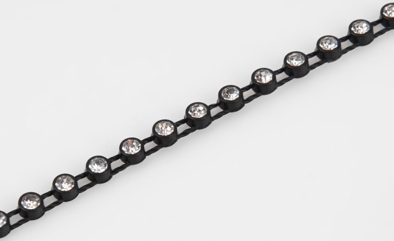 Стразы на нитях, 3 мм, 9 ± 1 м, цвет чёрный