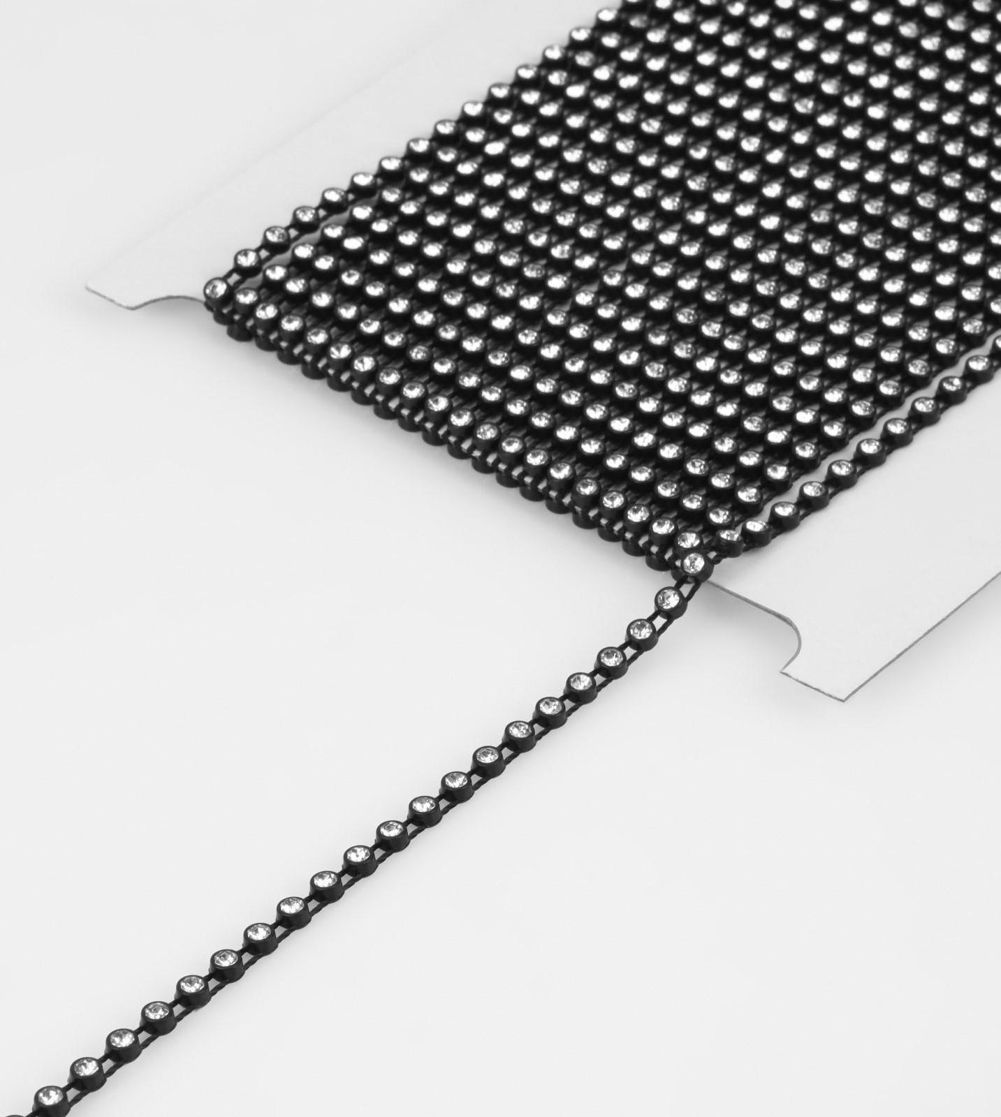 Стразы на нитях, 3 мм, 9 ± 1 м, цвет чёрный