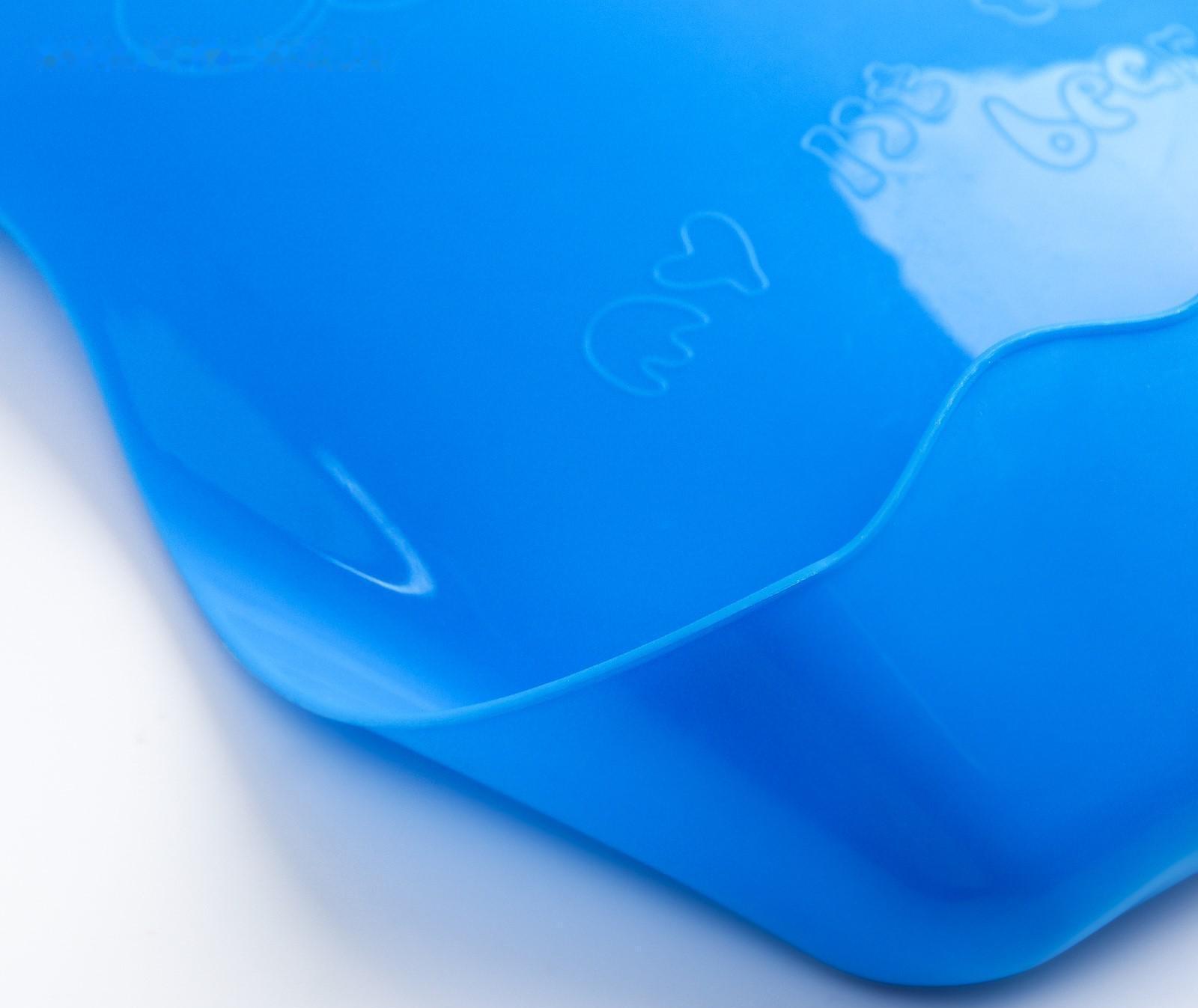 Нагрудник для кормления пластиковый с карманом, цвет сининй