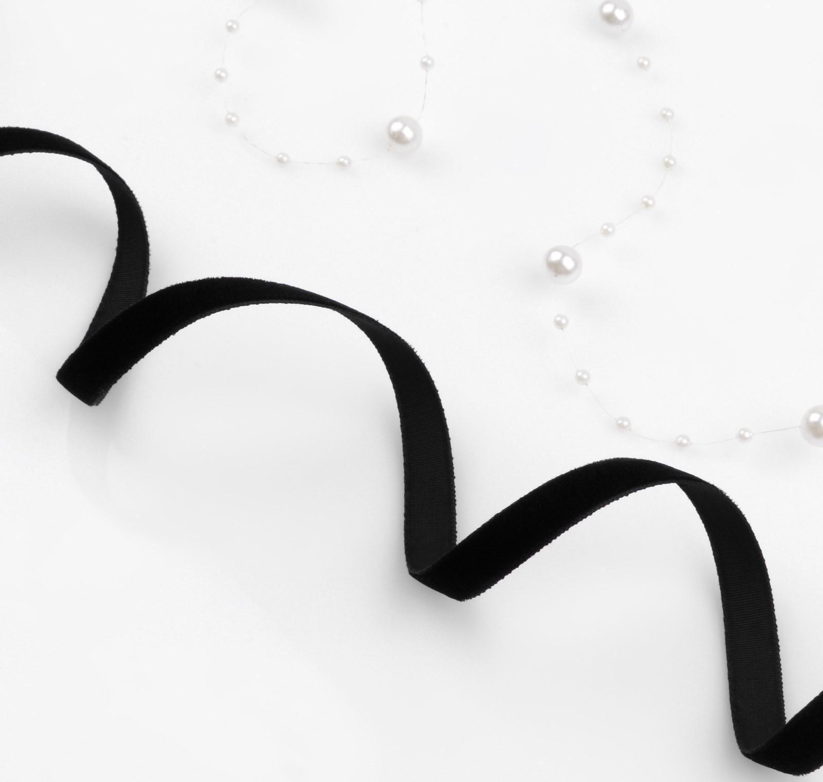 Лента бархатная, 10 мм, 18 ± 1 м, цвет чёрный №03