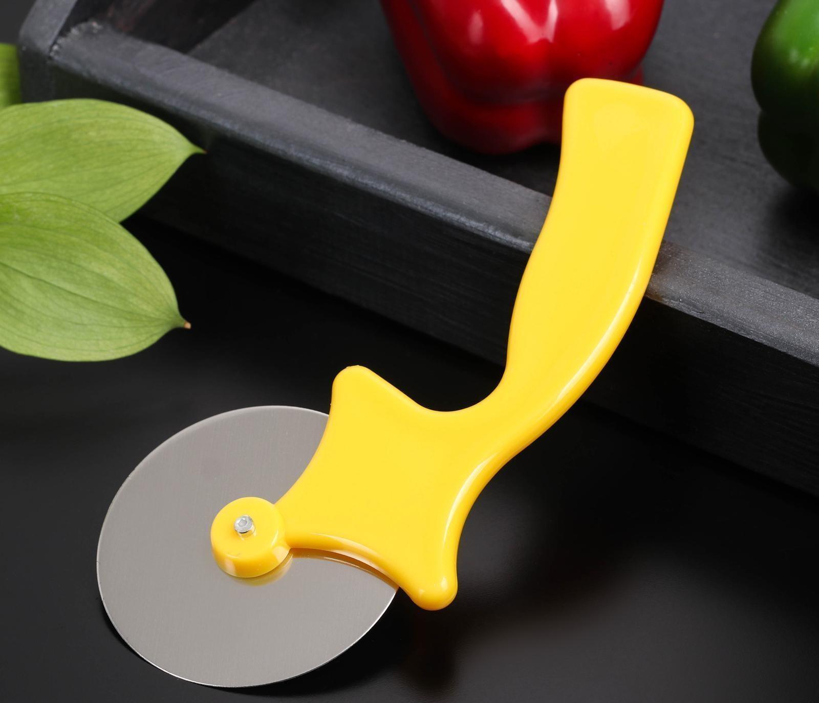 Нож для пиццы и теста 16,5 см 