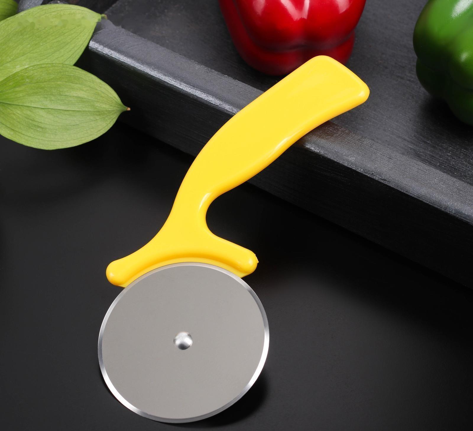 Нож для пиццы и теста 16,5 см 