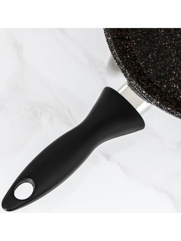 Сковорода «Алёна», d=20 см, пластиковая ручка, антипригарное покрытие, цвет тёмно-серый