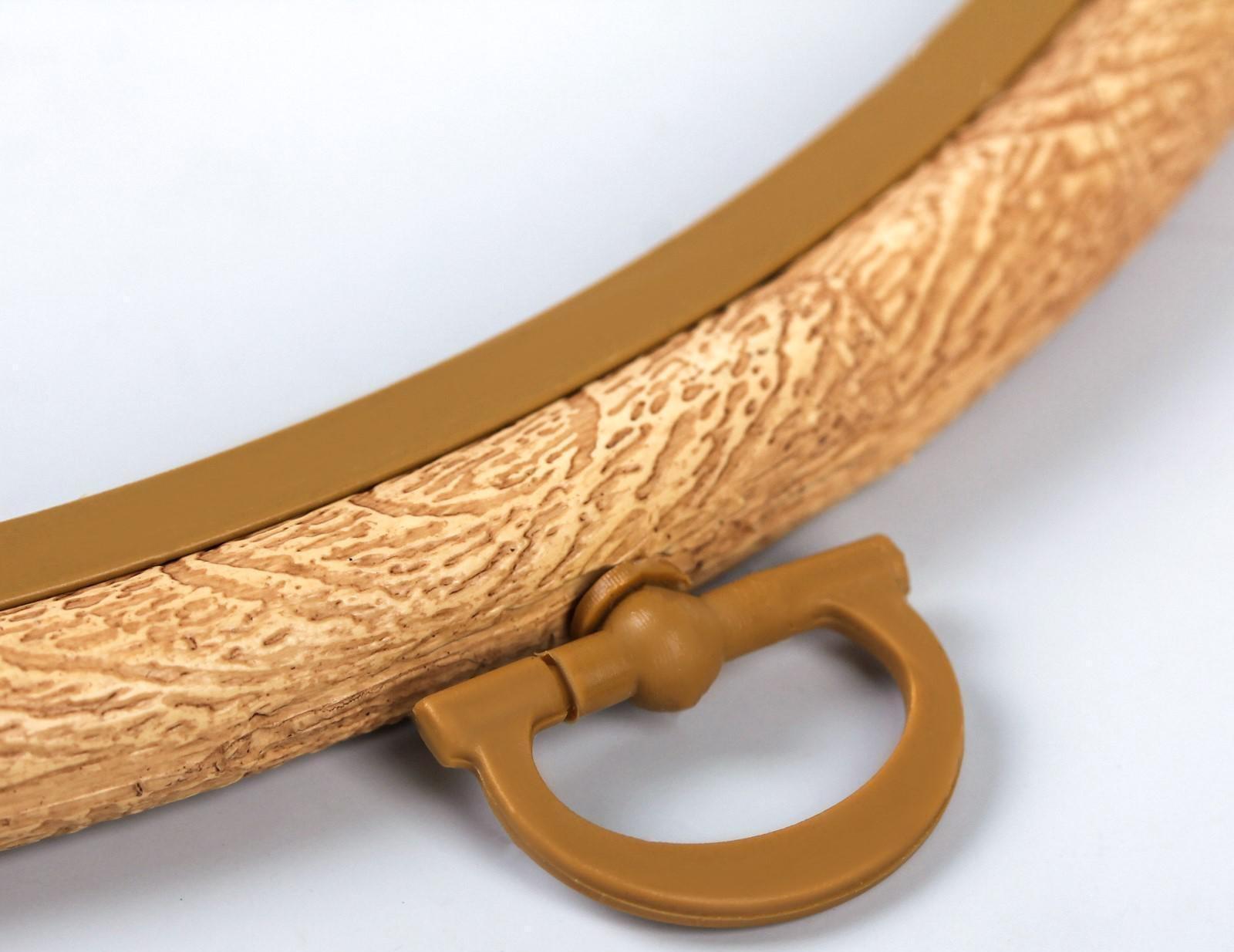 Пяльцы для вышивания, гибкое кольцо, d = 20,5 см, цвет под дерево