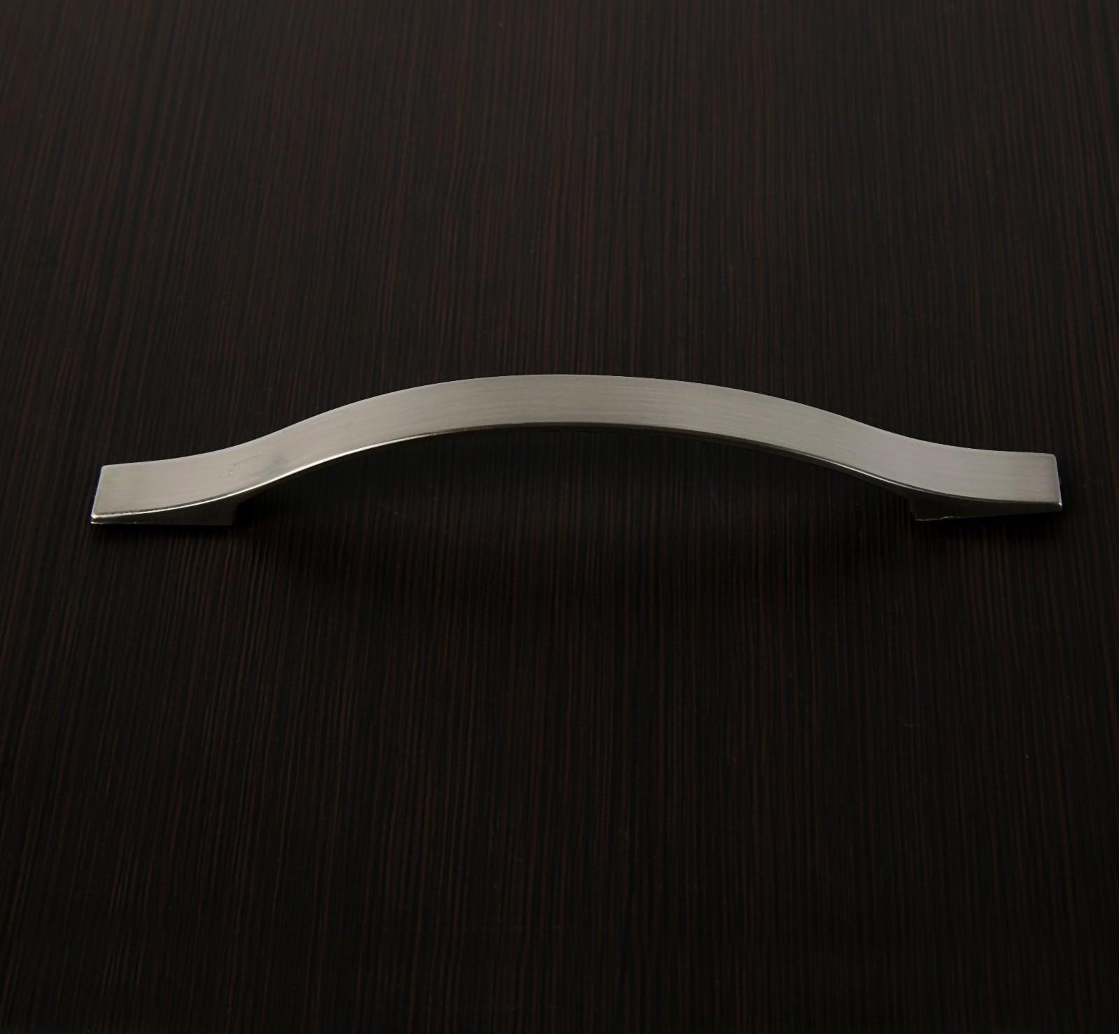 Ручка-скоба РС134, м/о 128 мм, цвет матовый никель