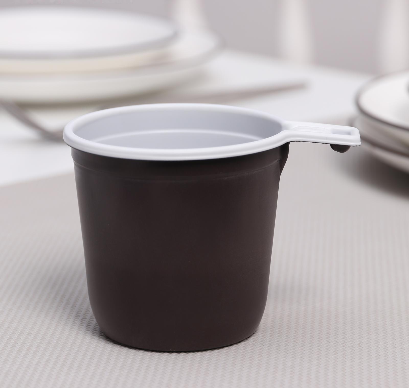 Чашка одноразовая кофейная, 200 мл, цвет коричнево-белый