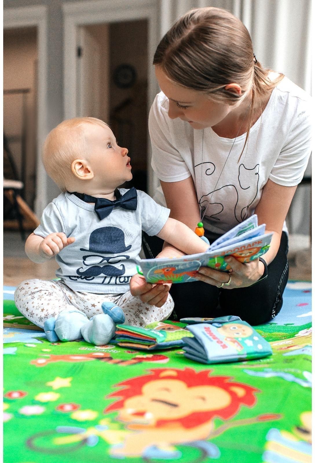 Книжка - шуршалка «Зоопарк», 12*12 см