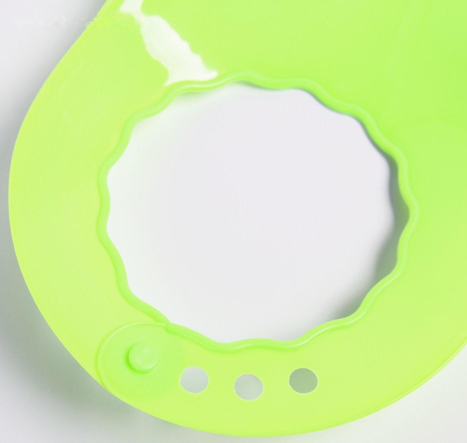 Нагрудник для кормления «Фруктики» пластиковый с карманом, цвет салатовый