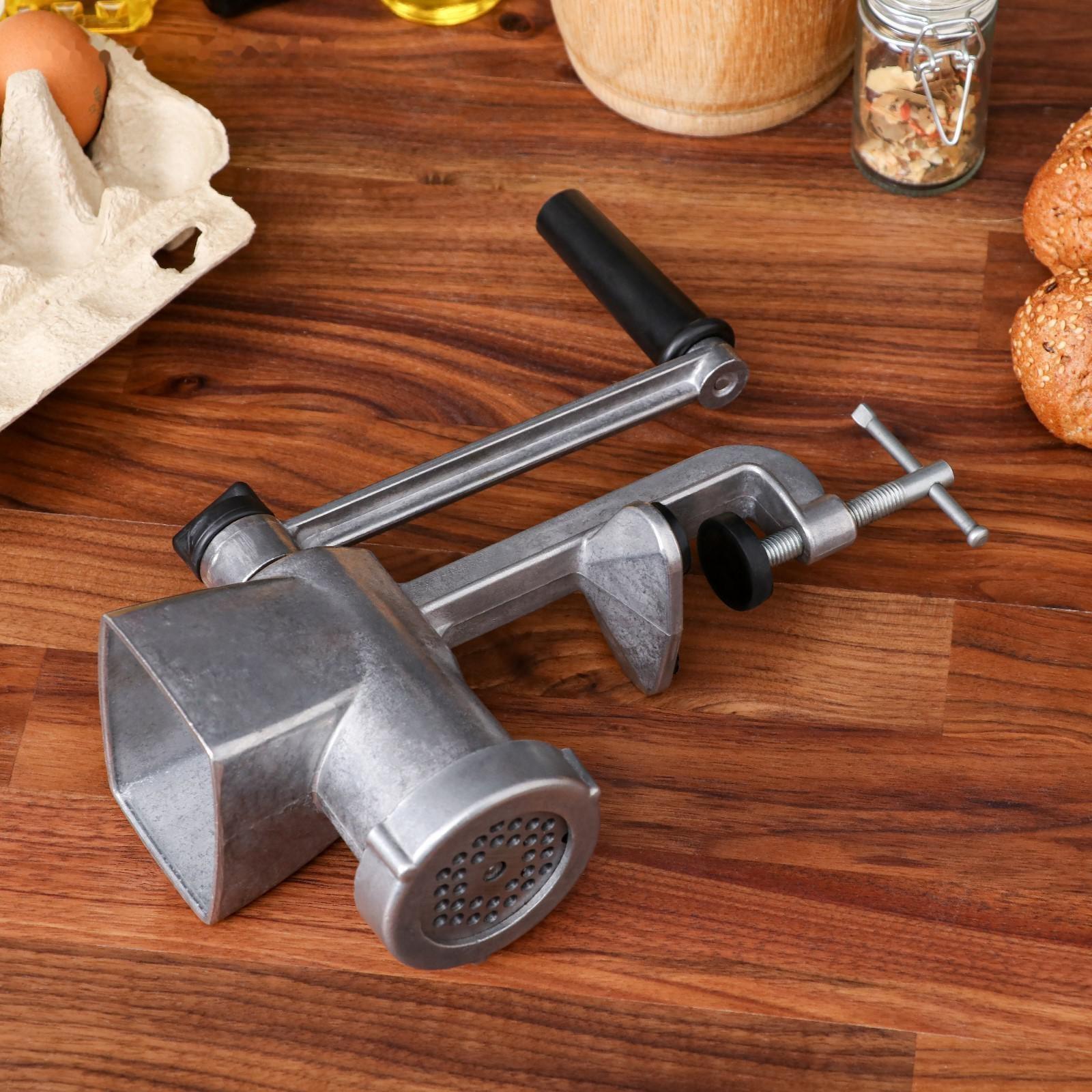 Мясорубка алюминиевая 