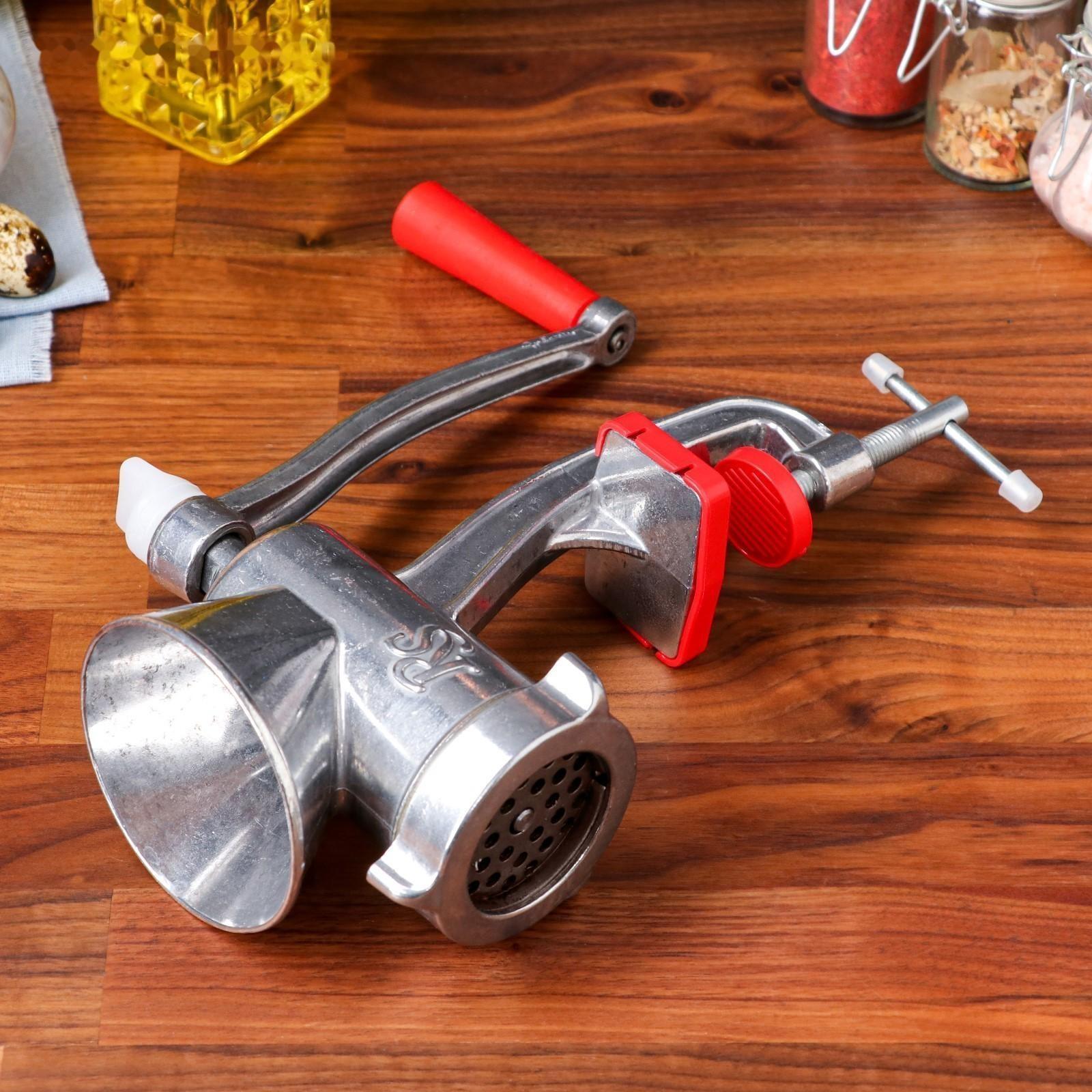 Мясорубка алюминиевая 