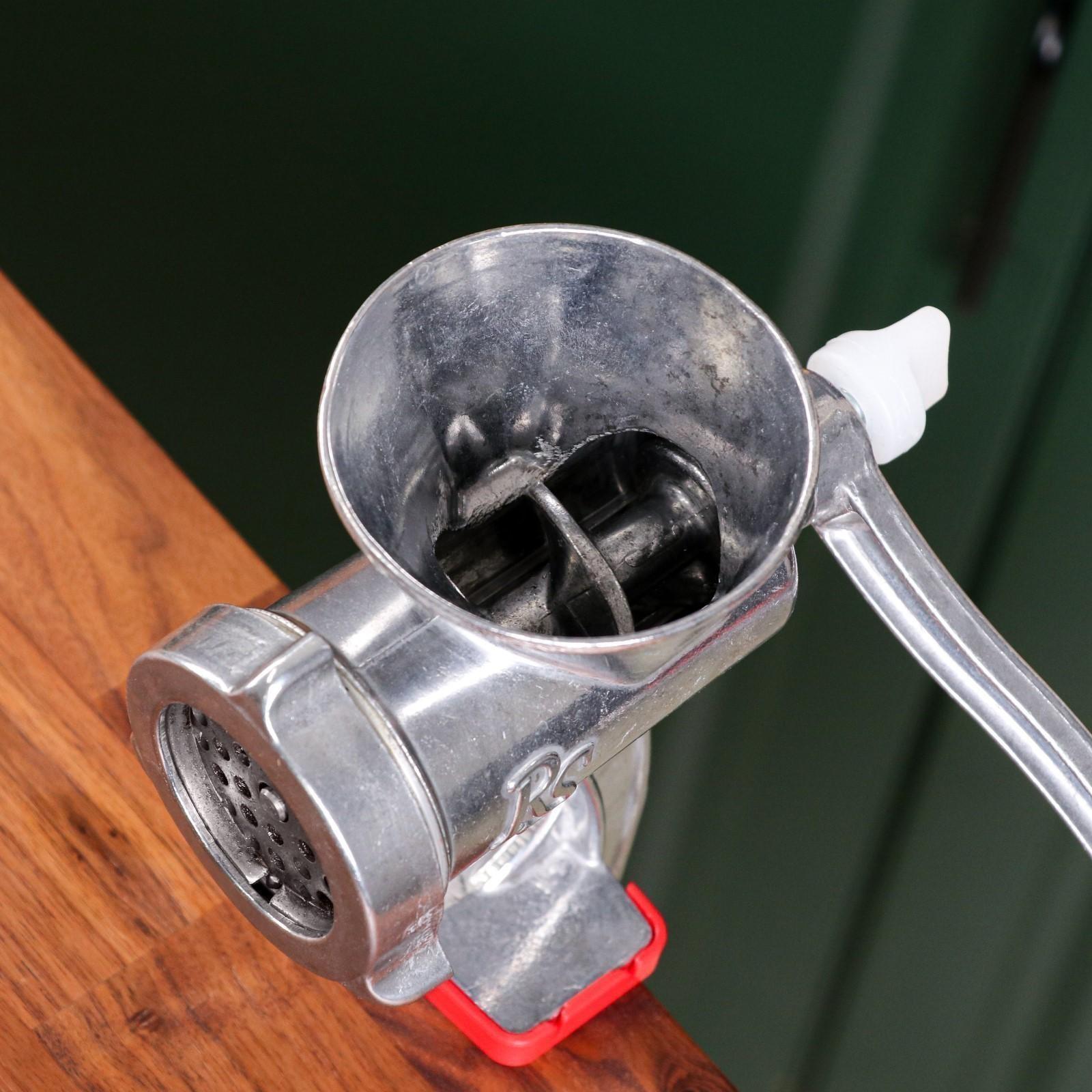 Мясорубка алюминиевая 