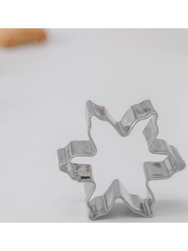 Набор форм для вырезания печенья Доляна «Колокольчик, снежинка», 6 шт