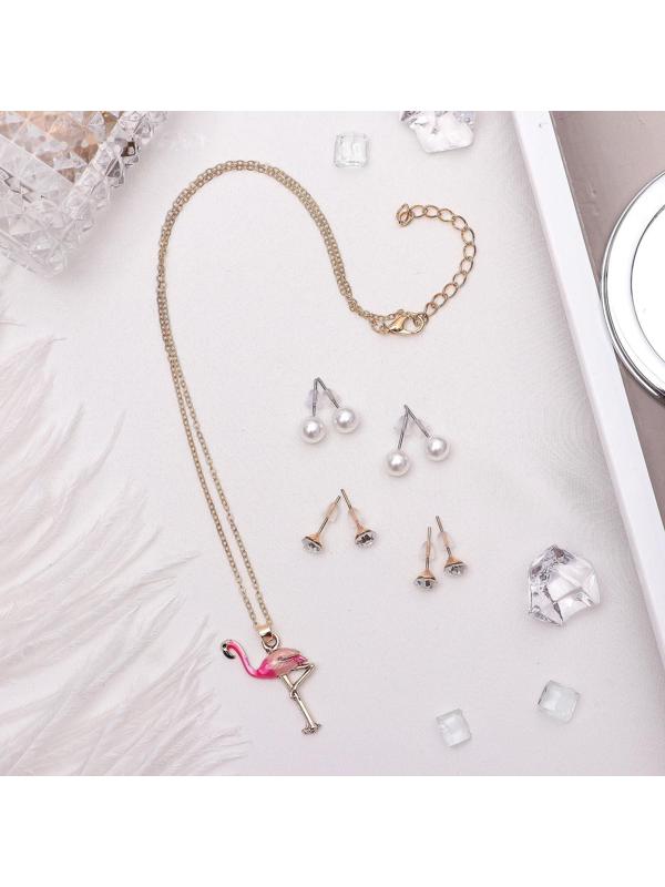 Гарнитур 5 предметов: 4 пары пуссет,кулон 