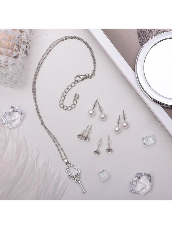 Гарнитур 5 предметов: 4 пары пуссет, кулон 