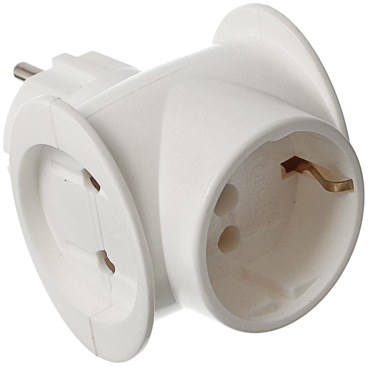 Тройник электрический REXANT, 16 А, одно гнездо с з/к, универсальный, белый