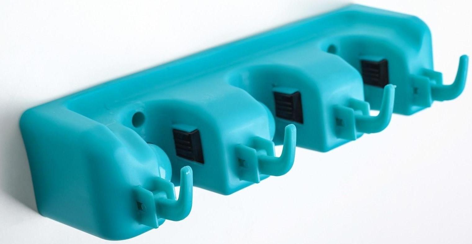 Держатель для уборочного инвентаря с крючками, 26×6×9 см, цвет МИКС