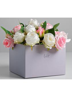 Коробка для цветов с PVC крышкой «With love», 17 × 12 × 17 см