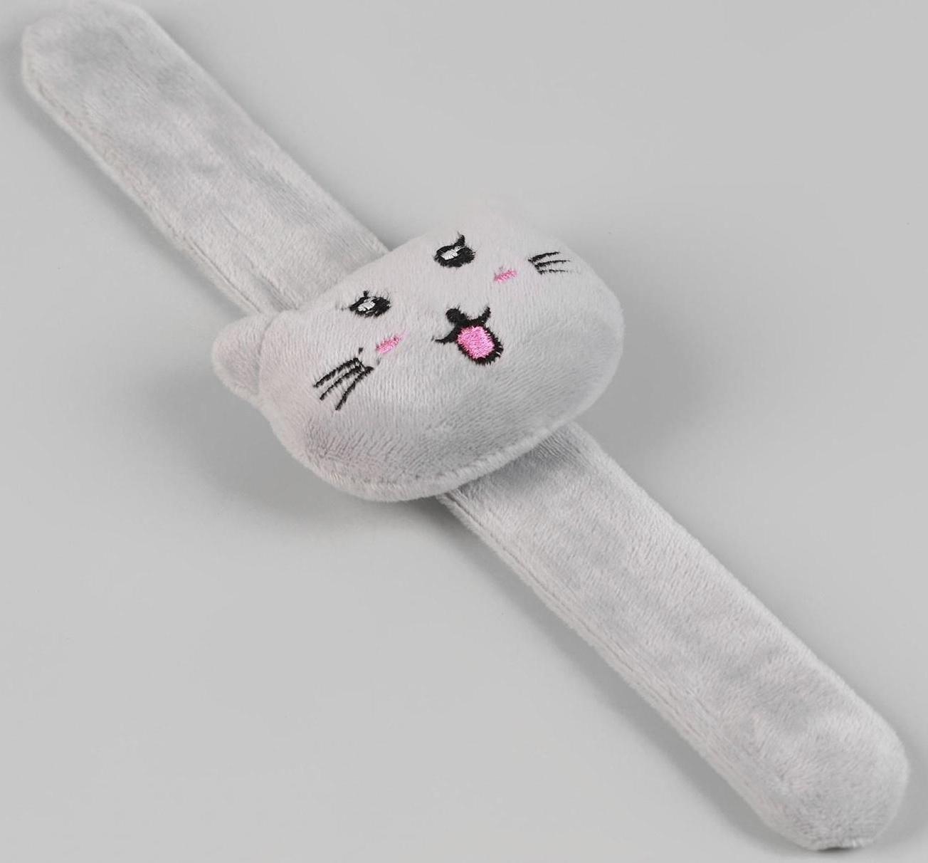 Игольница на браслете «Кошка», 23 × 6,5 см, цвет серый