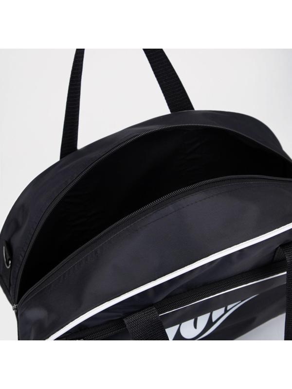 Сумка спортивная на молнии, наружный карман, длинный ремень, цвет чёрный