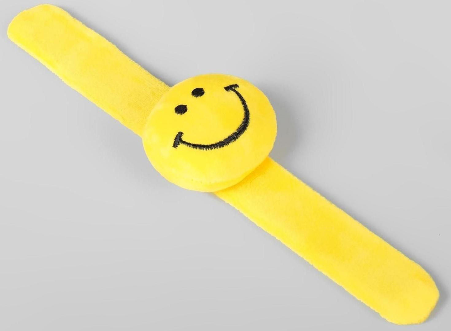 Игольница на браслете «Смайл», 23 × 6,5 см, цвет жёлтый