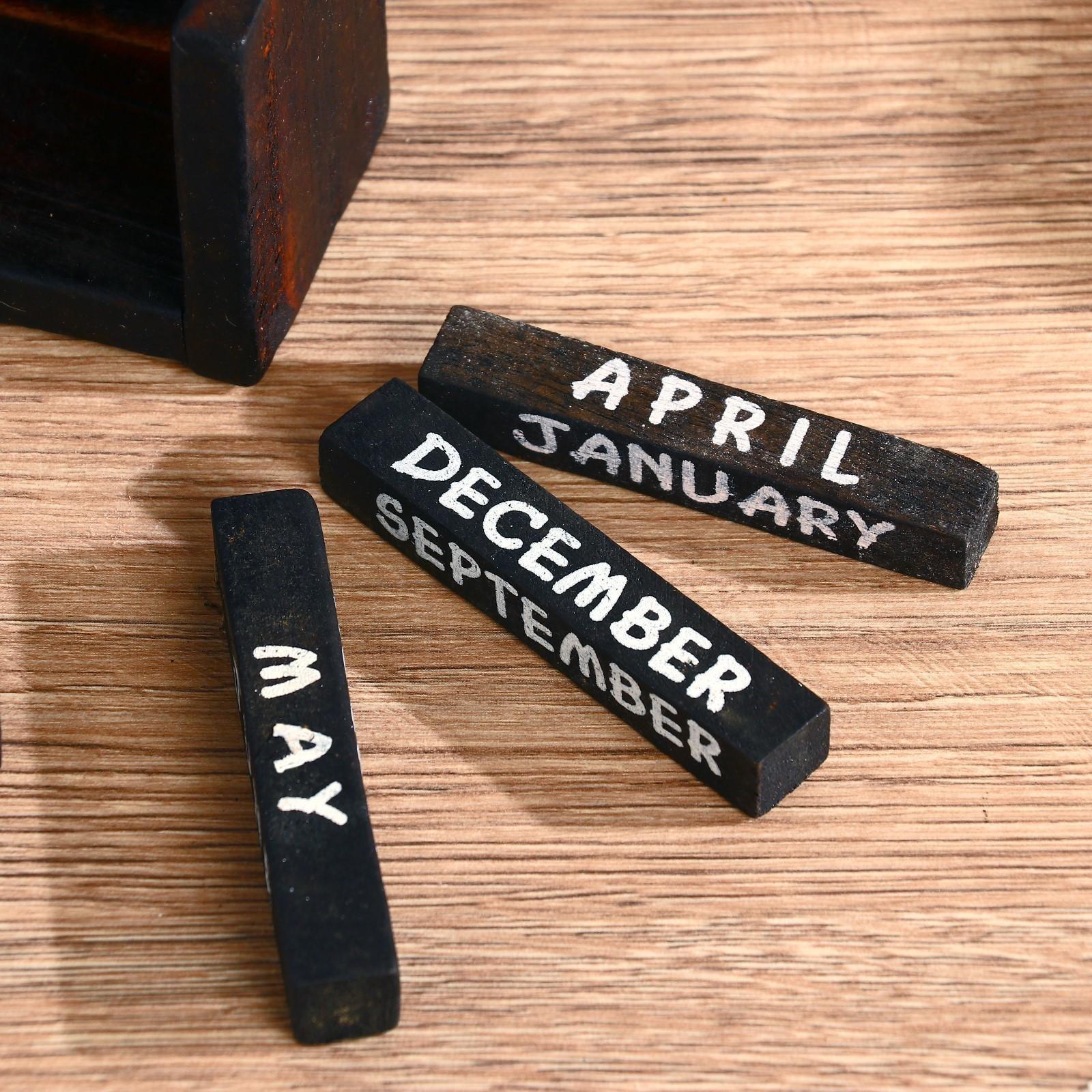 Сувенир дерево календарь 