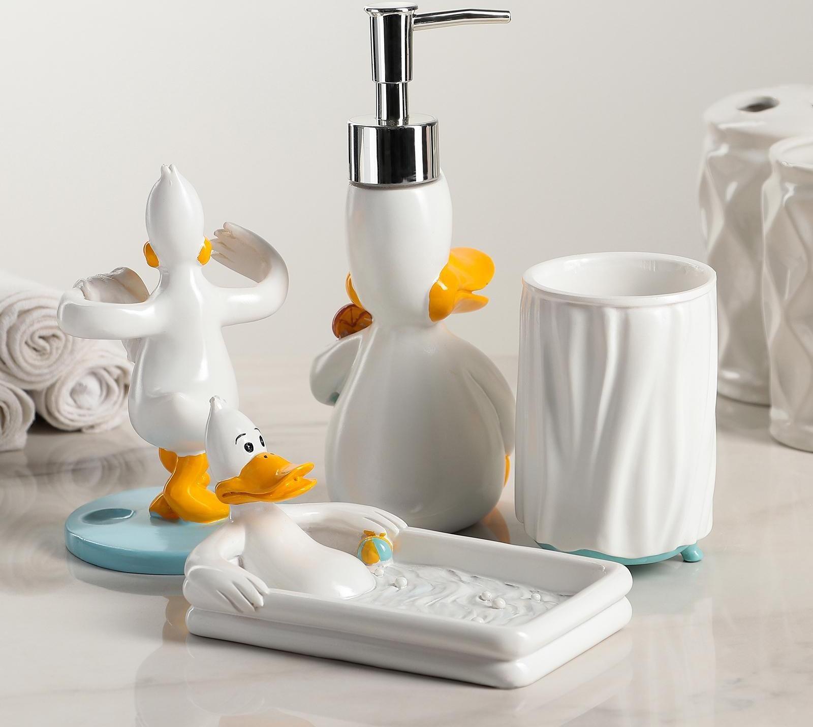 Набор аксессуаров для ванной комнаты «Утиные истории», 4 предмета (дозатор 200 мл, мыльница, стакан, подставка для щёток)