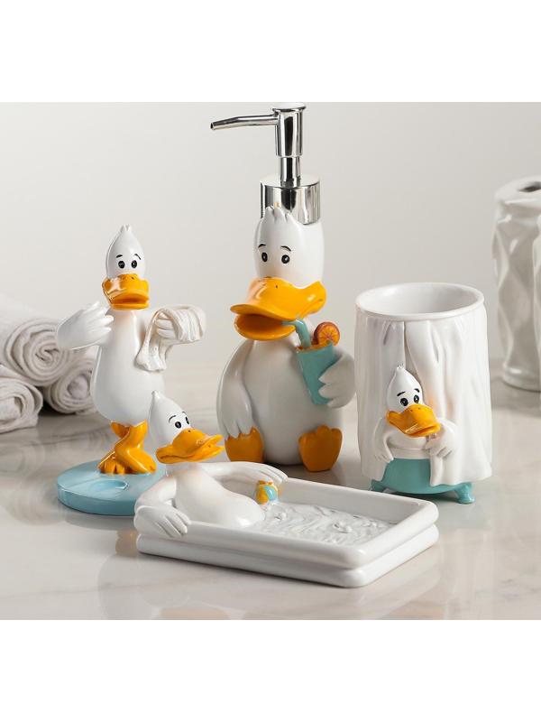 Набор аксессуаров для ванной комнаты «Утиные истории», 4 предмета (дозатор 200 мл, мыльница, стакан, подставка для щёток)