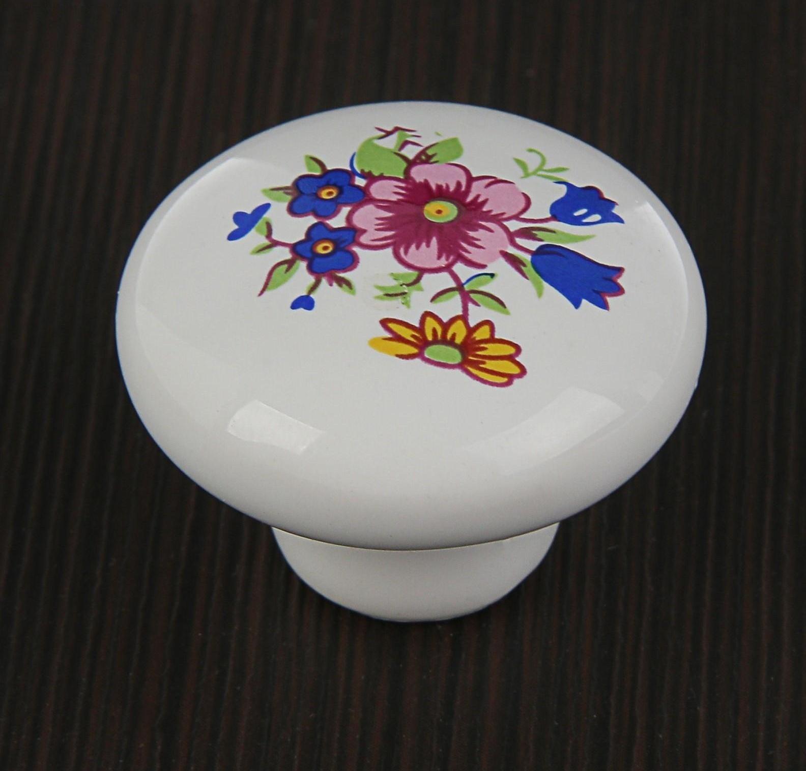 Ручка кнопка FLOWER Ceramics 017, d=32, керамическая, белая