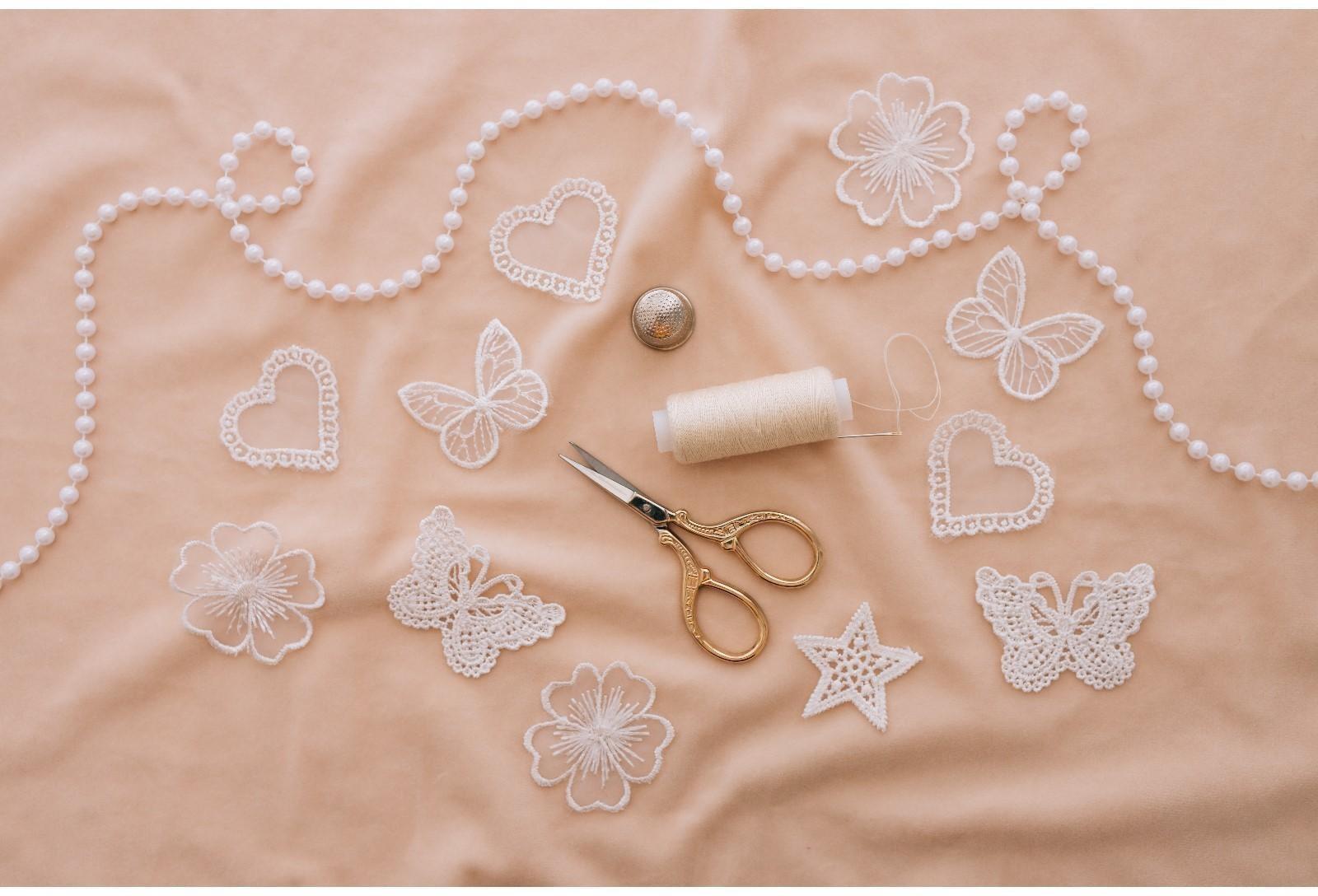 Вязаные элементы «Бабочки», 3,5 × 4 см, 10 шт, цвет белый