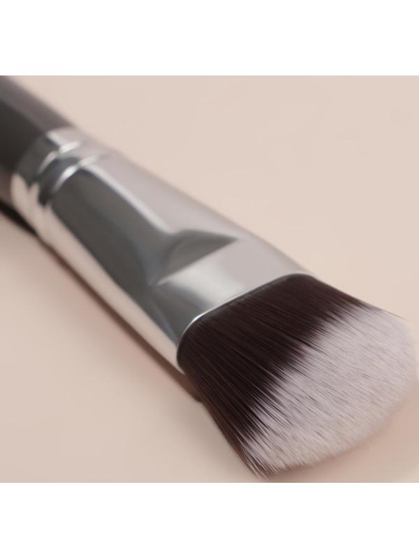 Кисть для макияжа «Brush GRAPHITE», 17,5 см, цвет тёмно-серый/серебристый