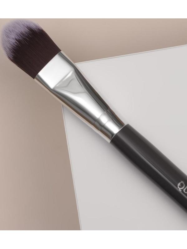 Кисть для макияжа «Brush GRAPHITE», 17 см, цвет тёмно-серый/серебристый