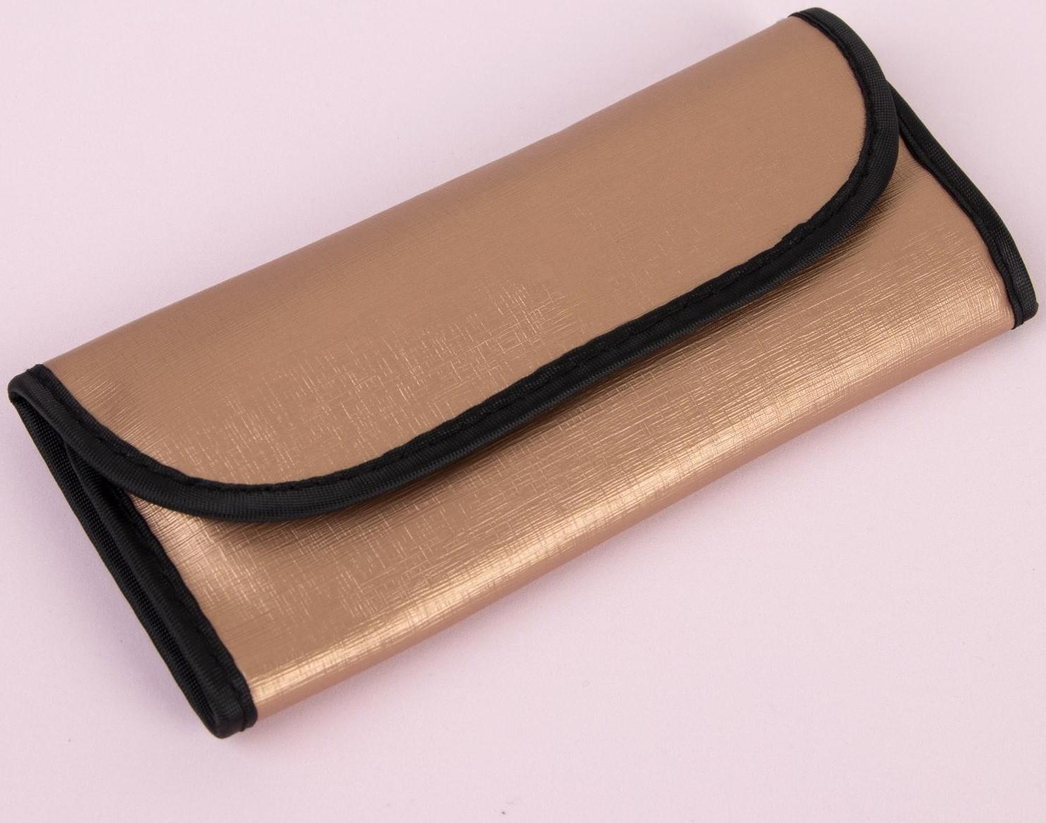 Набор кистей для макияжа «Сдержанность», 7 предметов, чехол на кнопке, цвет коричневый