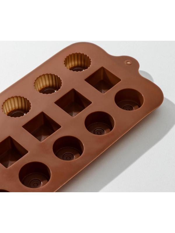 Форма для льда и кондитерских украшений Доляна «Кружочки, квадратики», 21,5×10,4 см, 15 ячеек, цвет МИКС