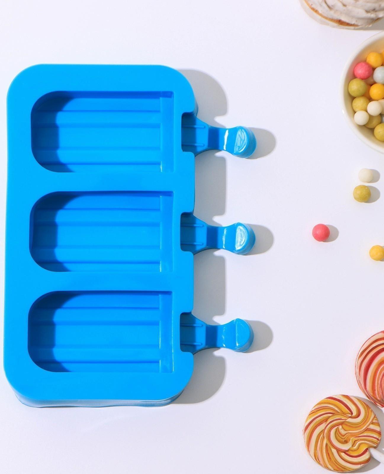 Форма для мороженого «Эскимо макси», 19,5×14,5×2,5 см, 3 ячейки (8,2×4,6 см), цвет МИКС