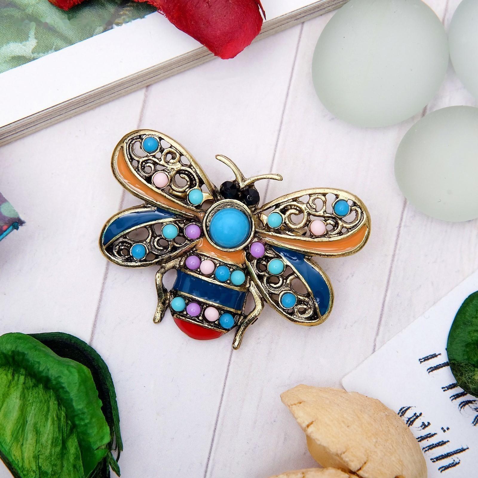 Брошь этника 