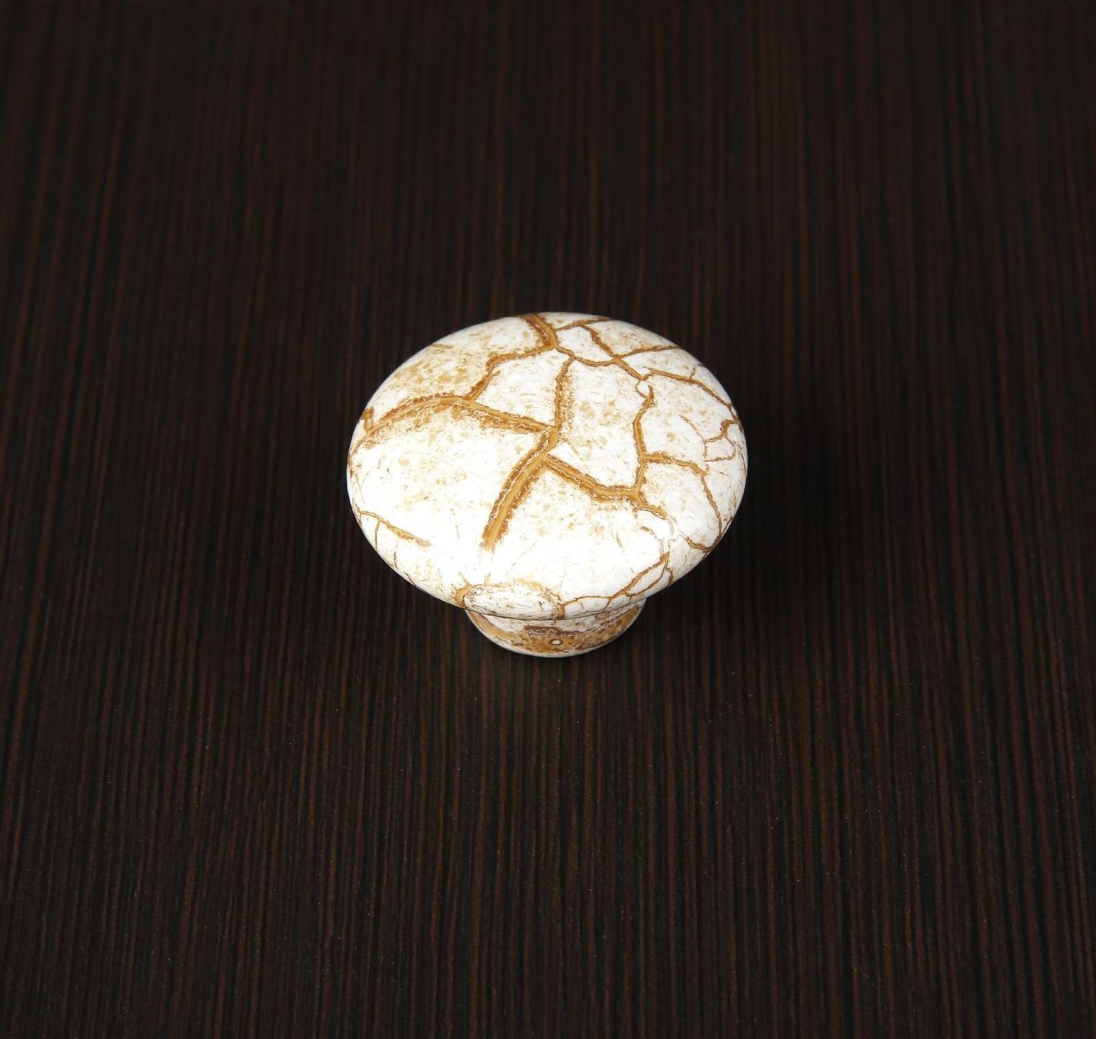 Ручка кнопка ART CAPPIO Ceramics 011, d=38, керамическая, белая с текстурой